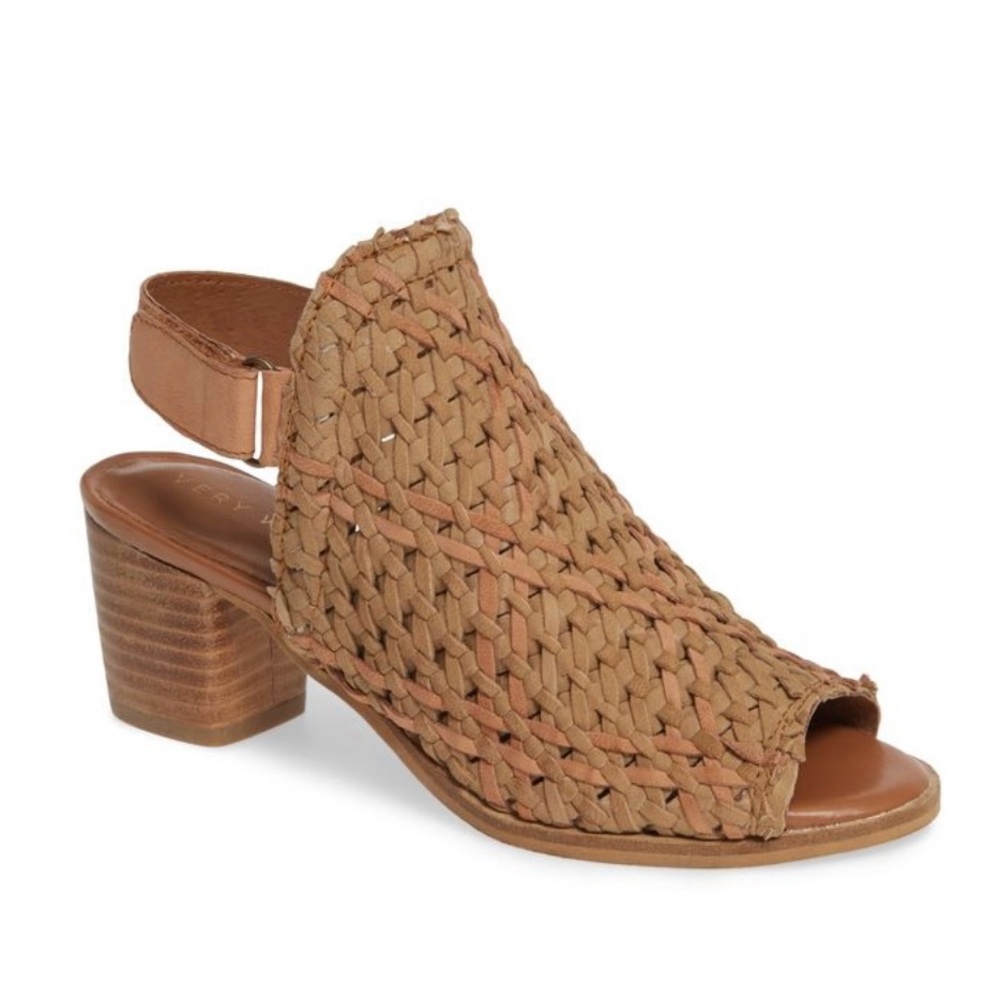 Very Volatile Women's Tan Woven Slingback